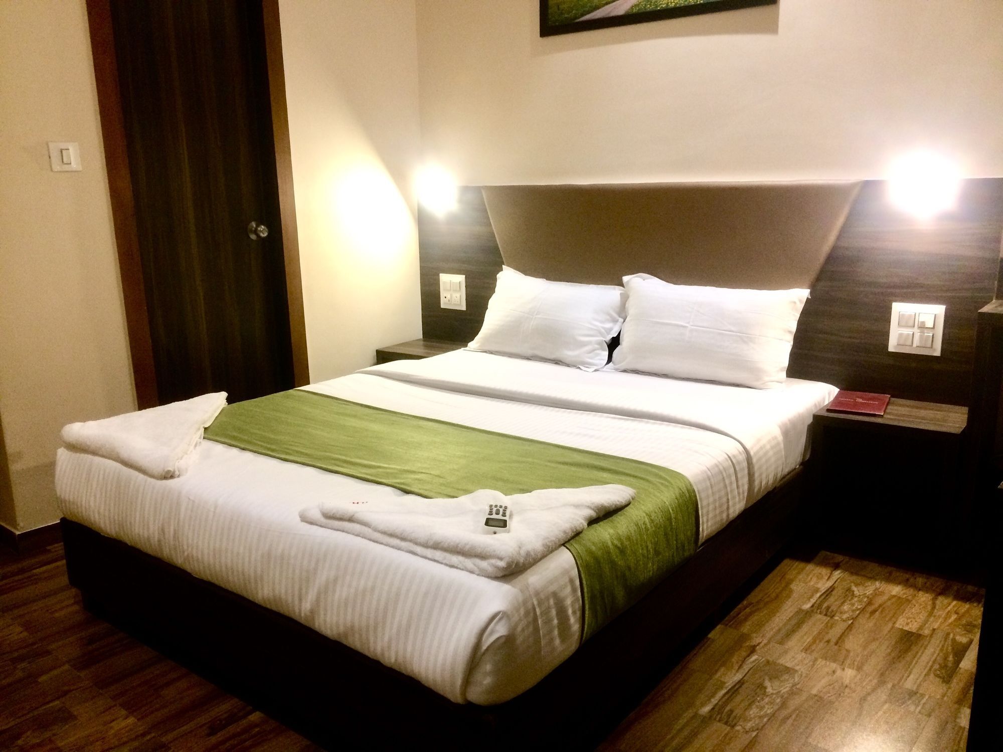 Hotel Horizon Bombay Extérieur photo
